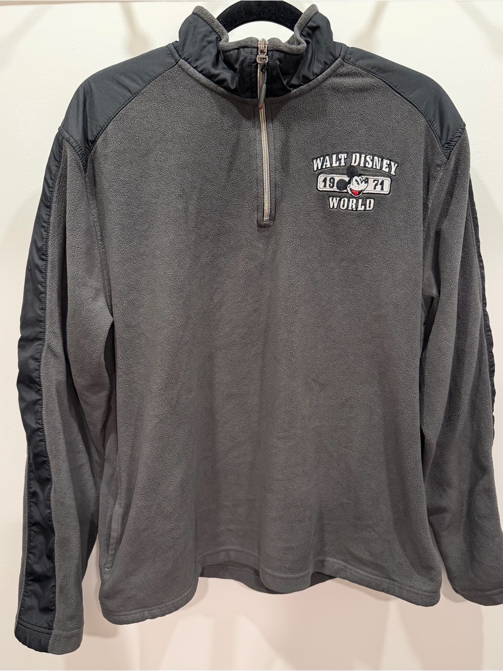 DISNEY PARKS Walt Disney World WDW Men’s Mickey Mouse Fleece Pullover Jacket
